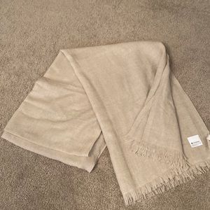 Lululemon Woven Wool Scarf
